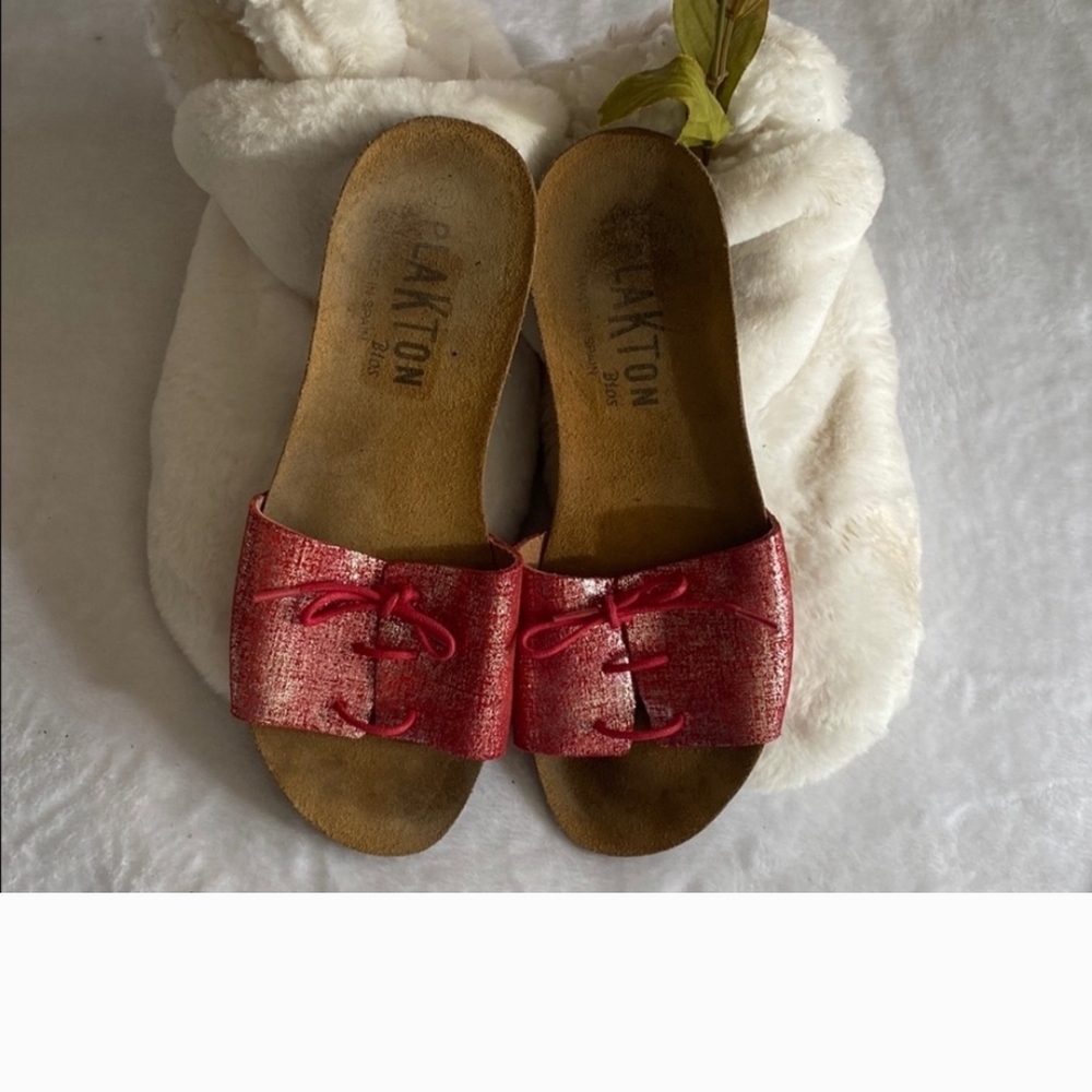 Plakton Red Slide Sandals. Size 39